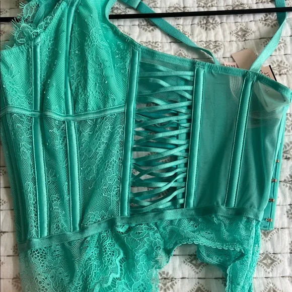 NWT Victoria's Secret Teal Lace Bodysuit - Picture 2 of 6